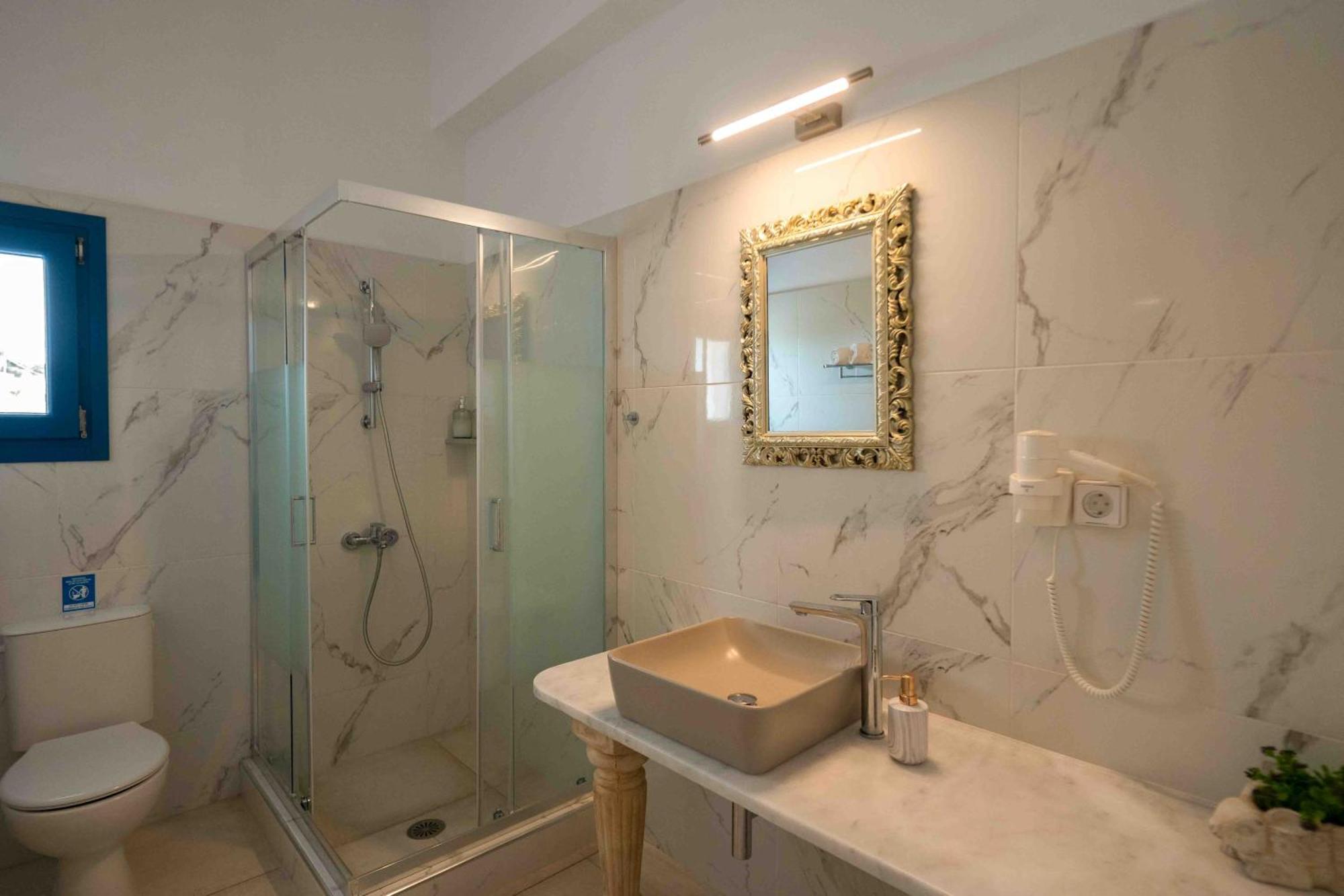 Heliades Apartment Panteli